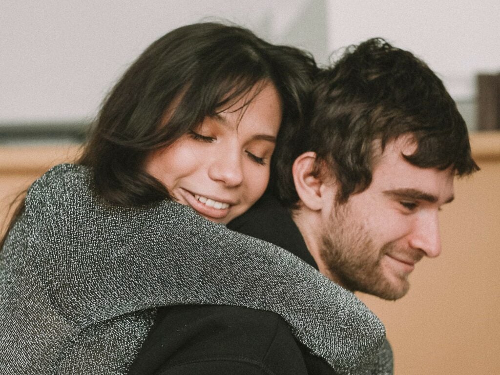 Be With a Man Who Does These 8 Things For You