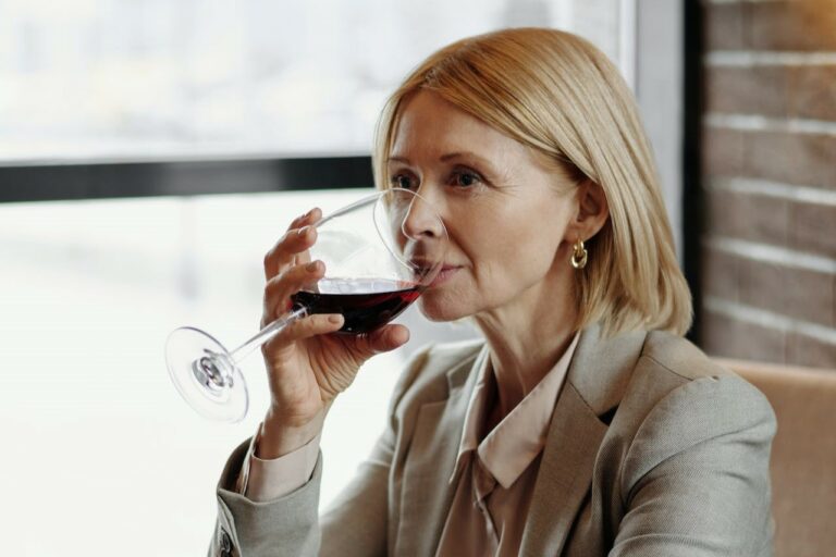 Older Woman Younger Man Dating Sites.