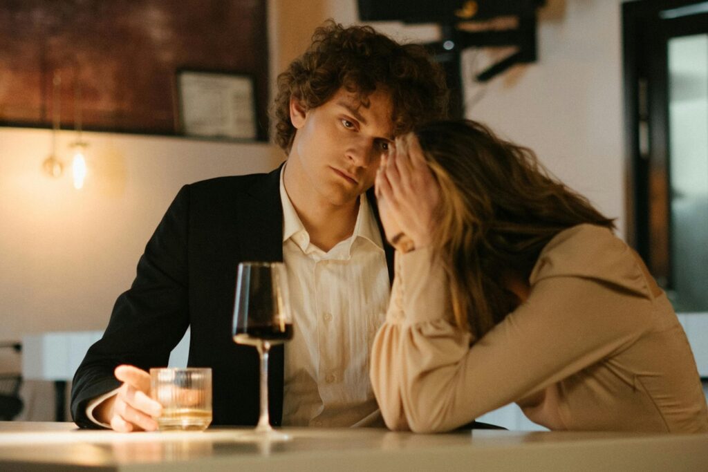 5 Signs You’re Dating a Sociopath.